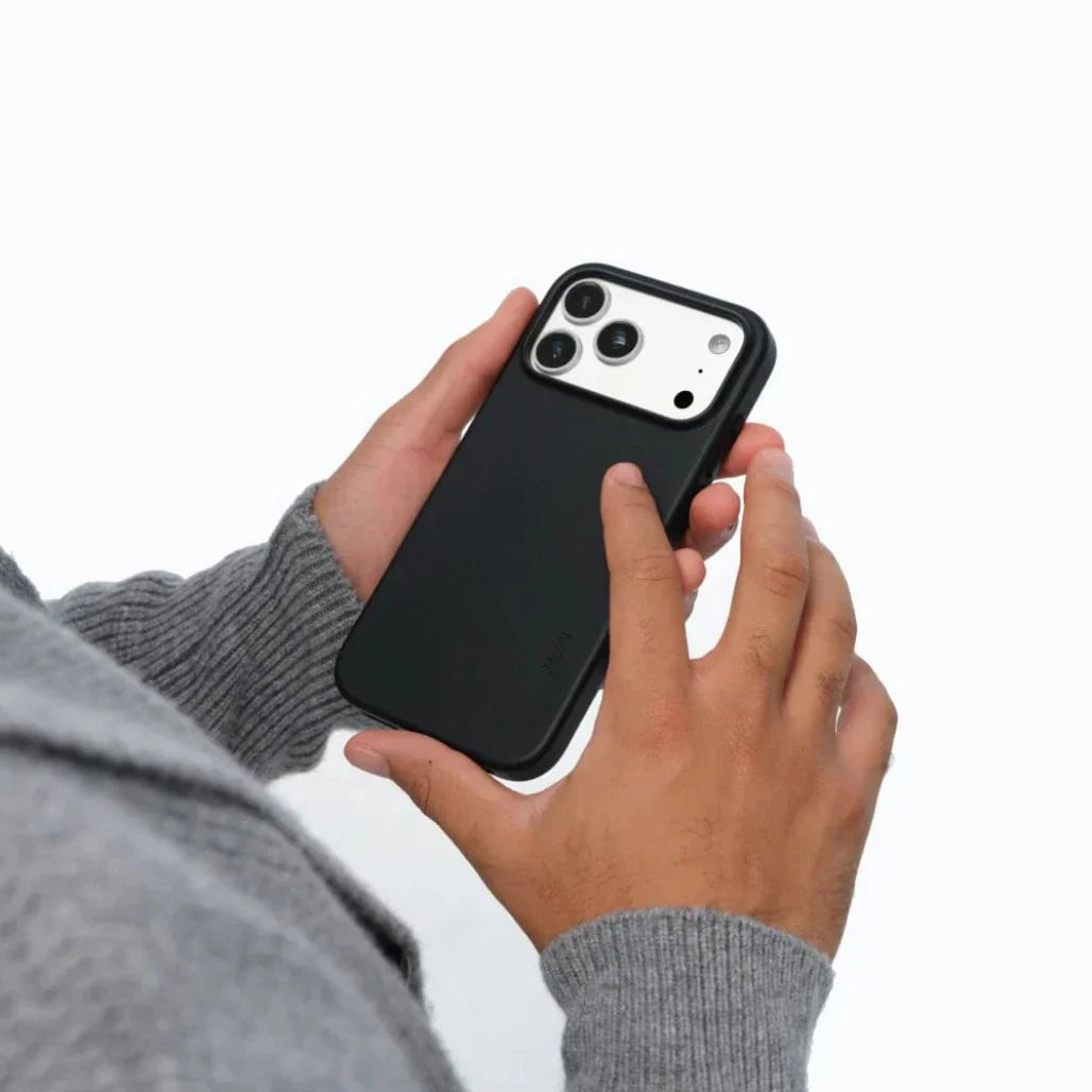 MOFT Snap Case MOVAS MagSafe case for iPhone 17 Pro Max