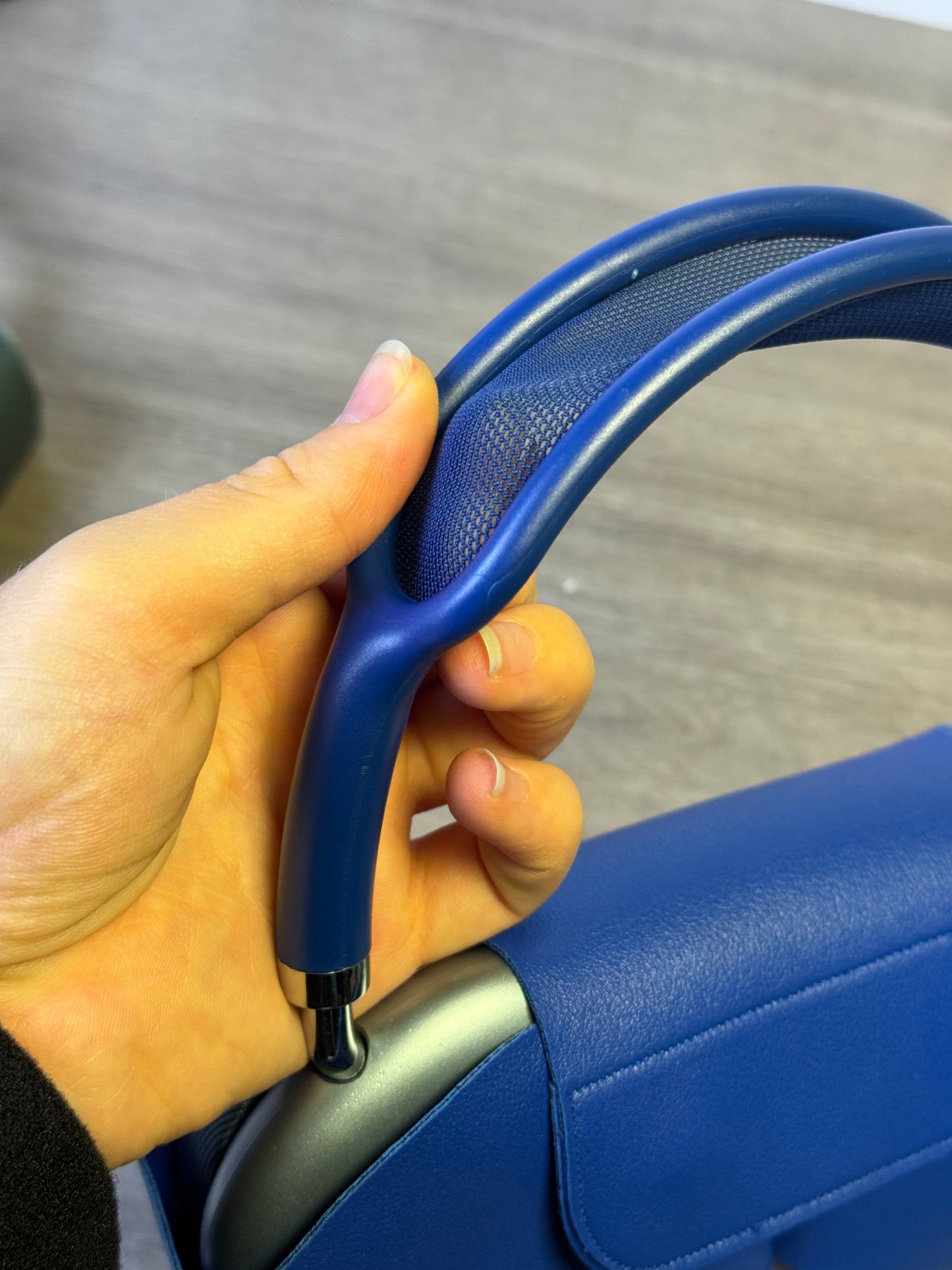 AirPods Max-Style Wireless Headphones – AAA Edition