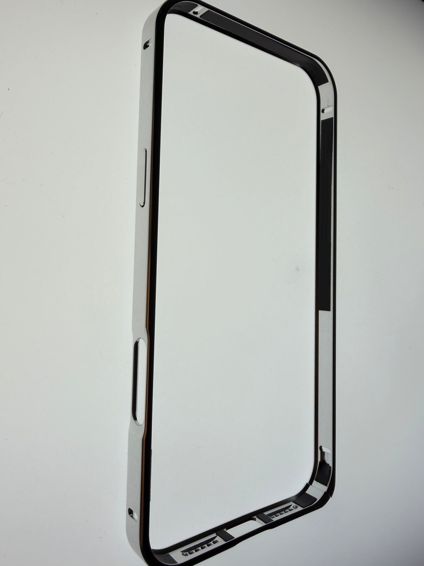 Aviation Aluminum Frame Case with Full Camera Protection – iPhone 17 Pro / Pro Max